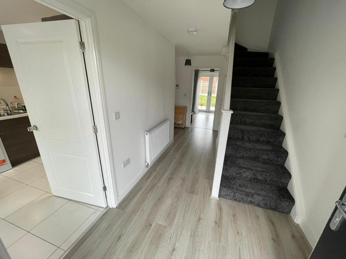 Modern Room With Huge Bed - Walk To City Centre! Manchester Exteriér fotografie